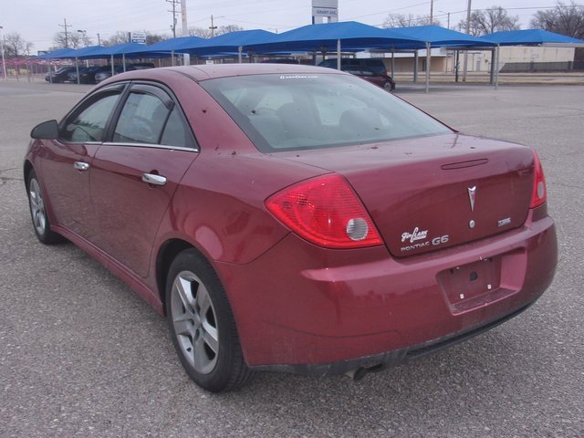 Used 2010 Pontiac G6 Sedan image 5