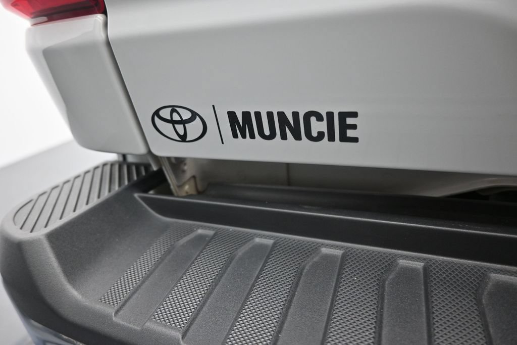 Used 2023 Ford F150 XLT AWD/4WD image 33