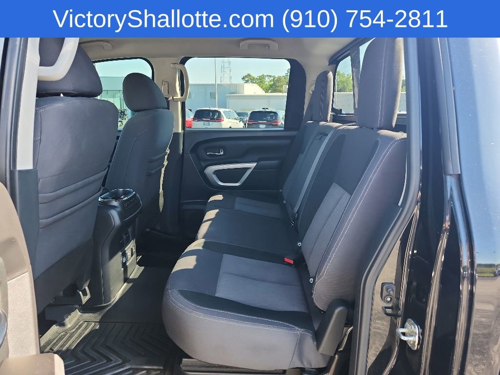 Used 2020 Nissan Titan SV w/ SV Convenience Package RWD image 23