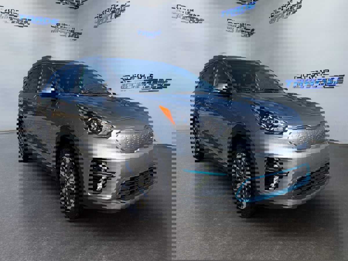 Used 2022 Kia Niro EX image 3