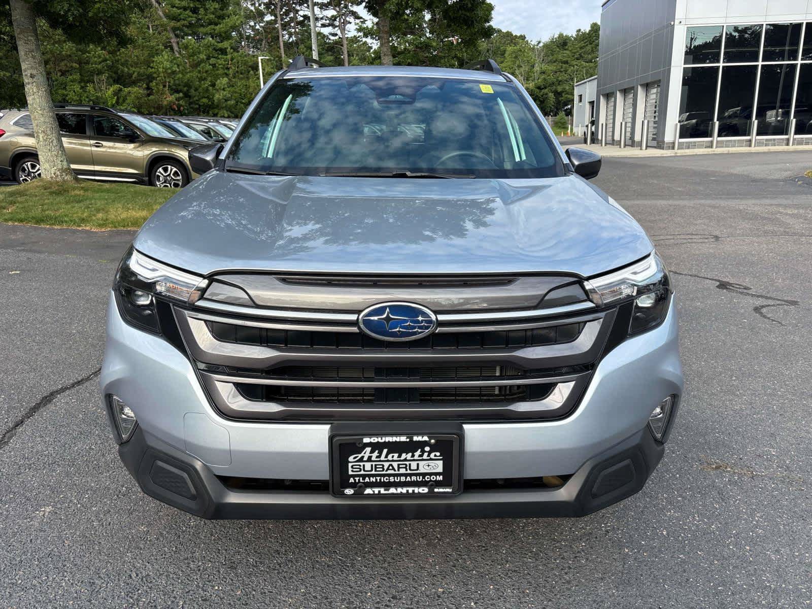 Used 2026 Subaru Forester Premium AWD/4WD image 8