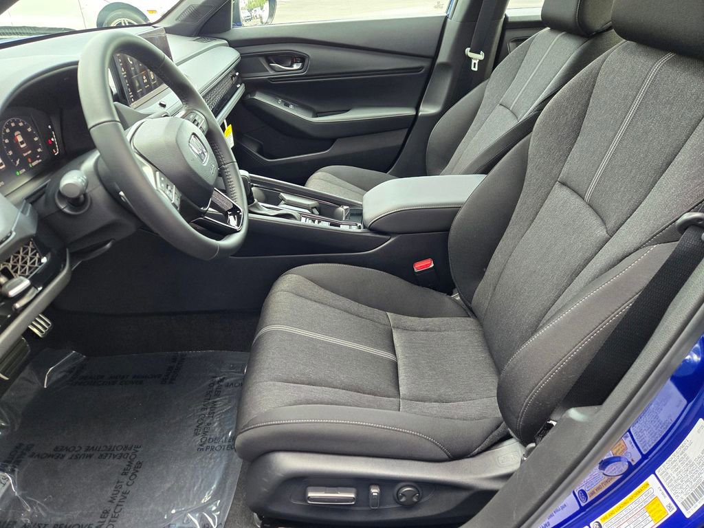 Used 2025 Honda Accord Sport image 25