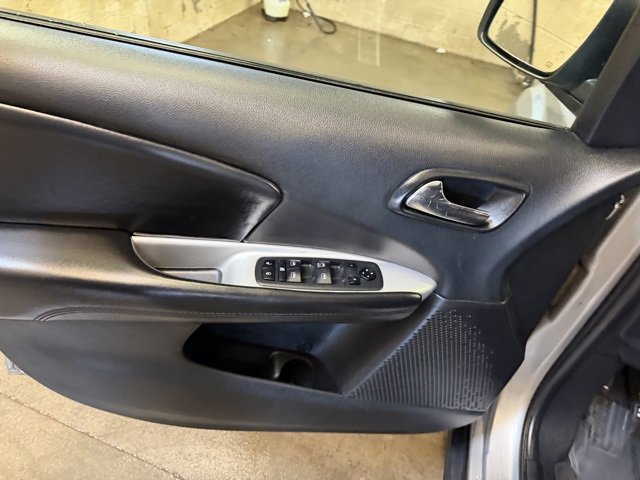 Used 2019 Dodge Journey SE w/ Blacktop Package image 22