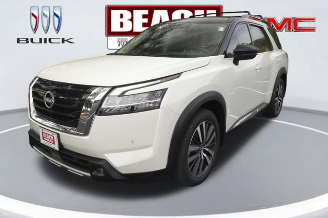 Used 2022 Nissan Pathfinder Platinum w/ Cargo Package image 7