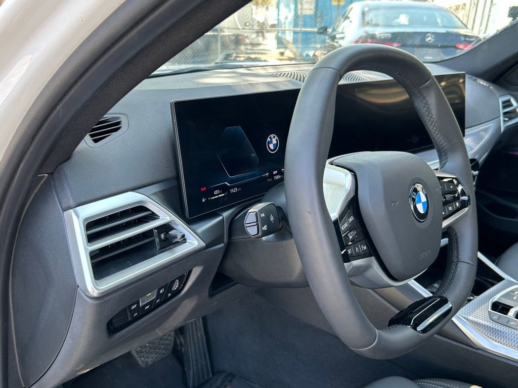 Used 2025 BMW 330i xDrive 330i xDrive image 19