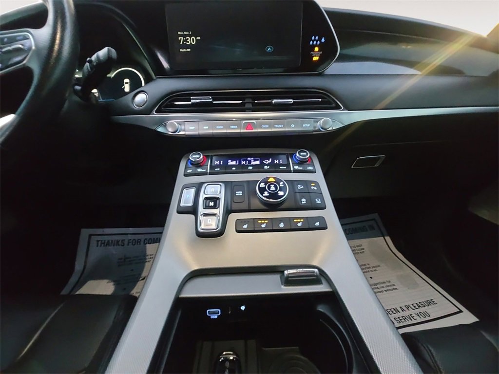 Used 2022 Hyundai Palisade Calligraphy w/ Winter Package image 11