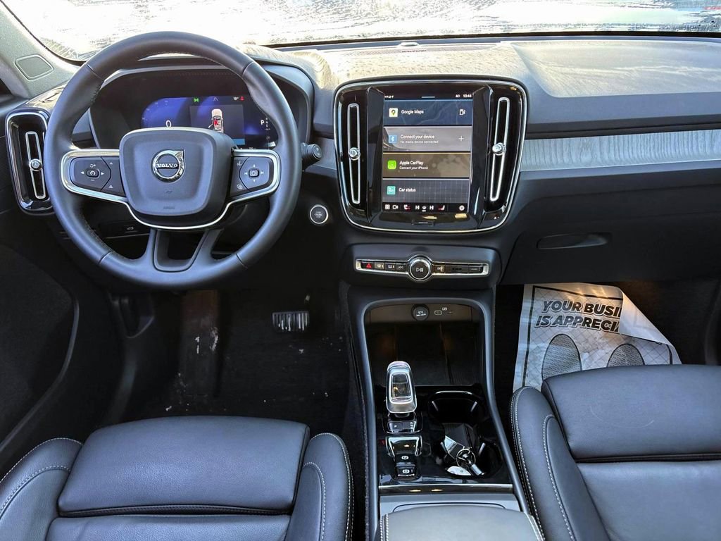 New 2025 Volvo XC40 B5 Plus w/ Protection Package Premier image 28