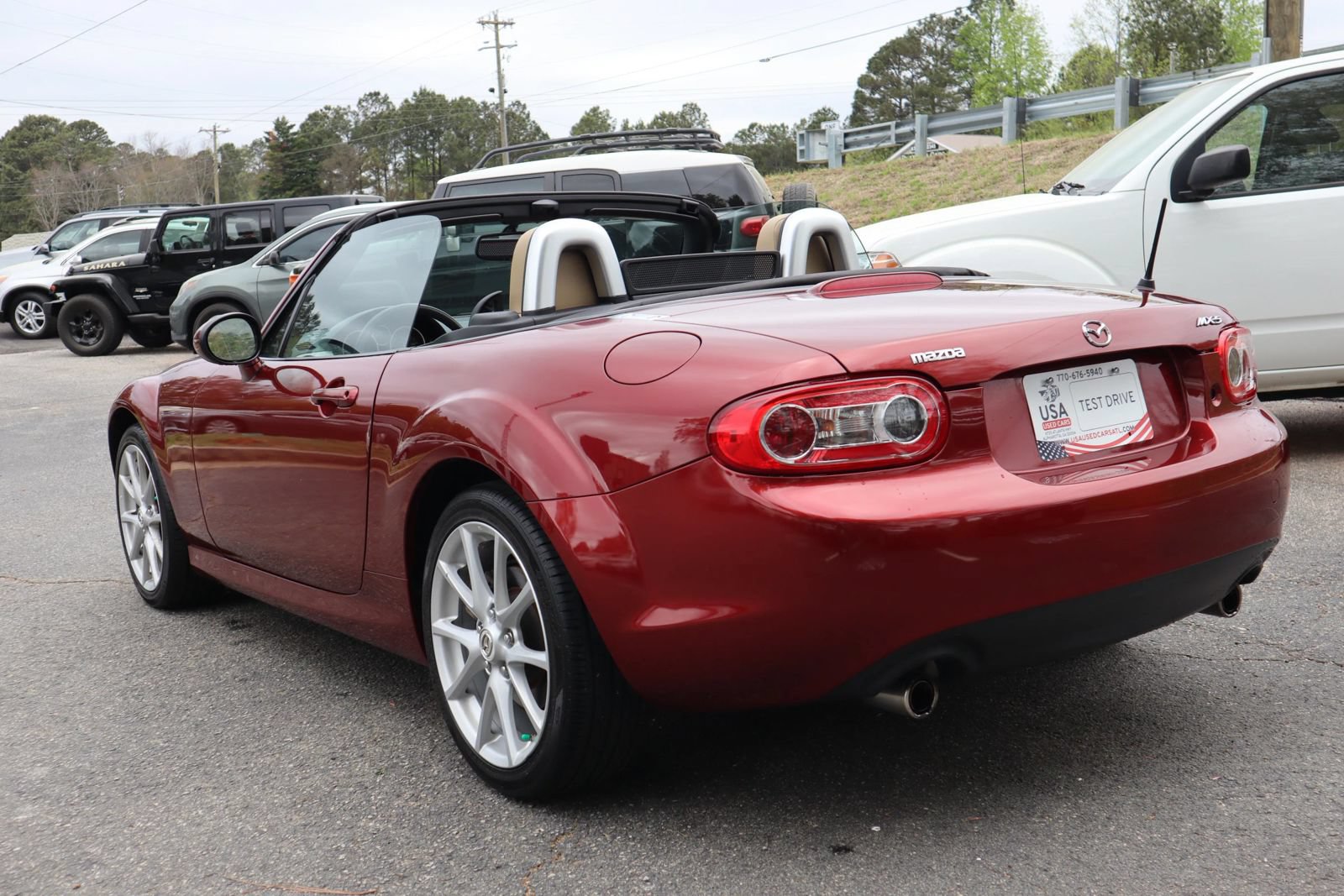 Used 2009 MAZDA MX-5 Miata Grand Touring RWD image 5
