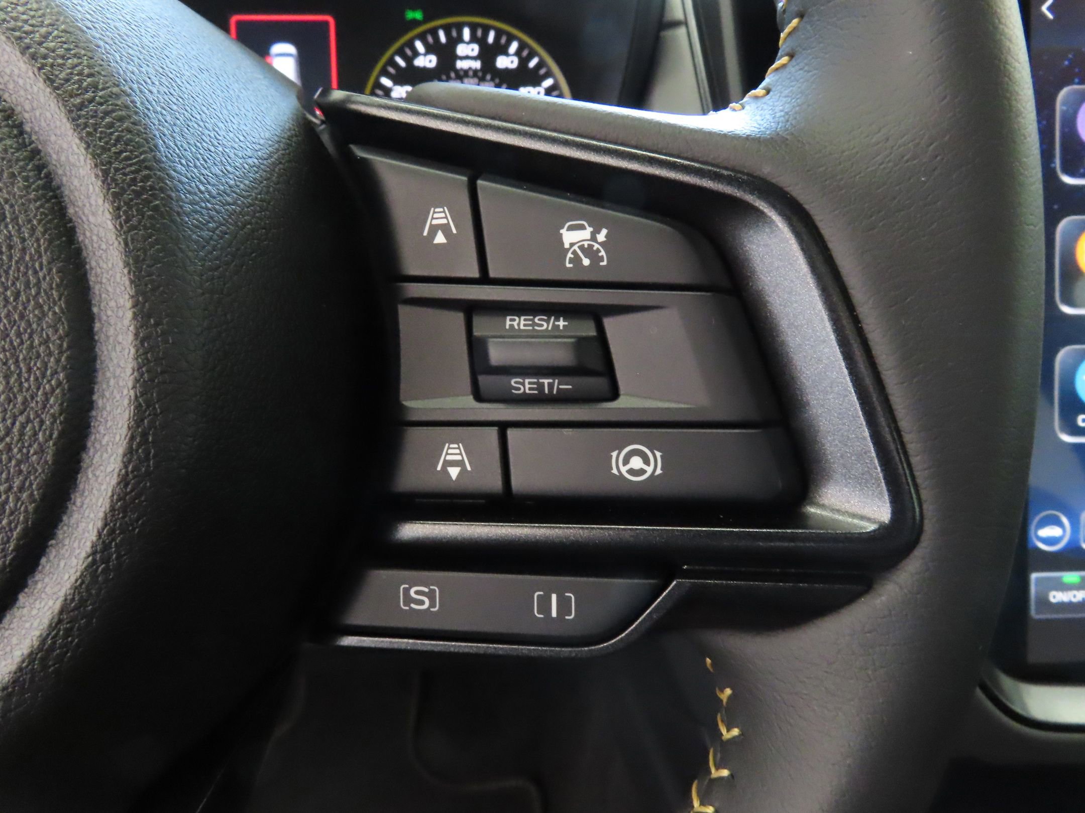 Certified 2025 Subaru Crosstrek 2.5i Sport w/ Crosstrek Mirror Package AWD/4WD image 15