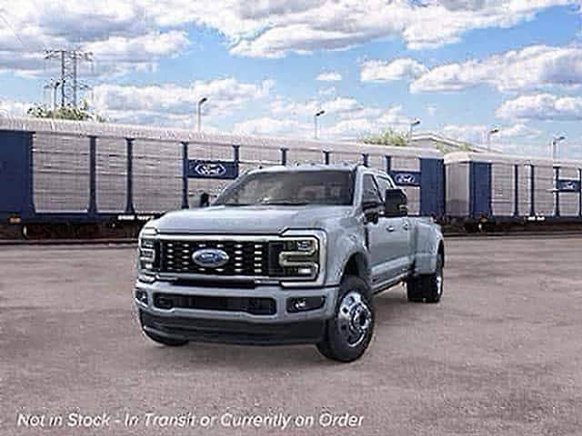 New 2026 Ford F450 Platinum w/ FX4 Off-Road Package AWD/4WD image 2