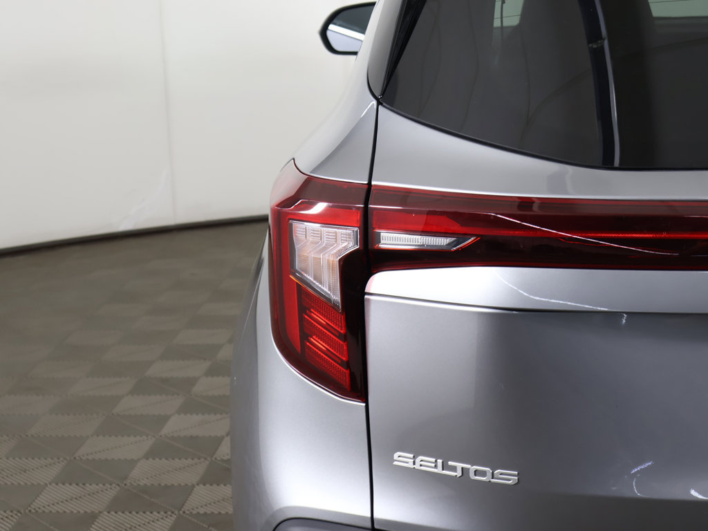 Used 2024 Kia Seltos SX w/ SX Sunroof Package AWD/4WD image 17
