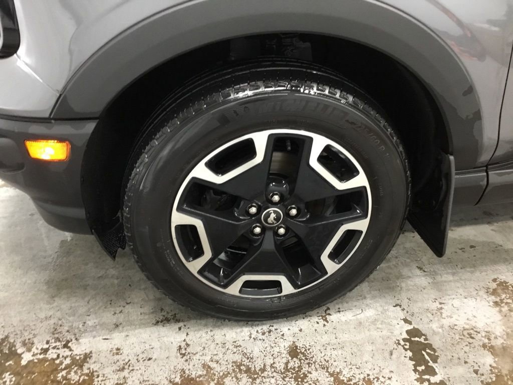 Used 2022 Ford Bronco Sport Outer Banks w/ Tech Package image 4