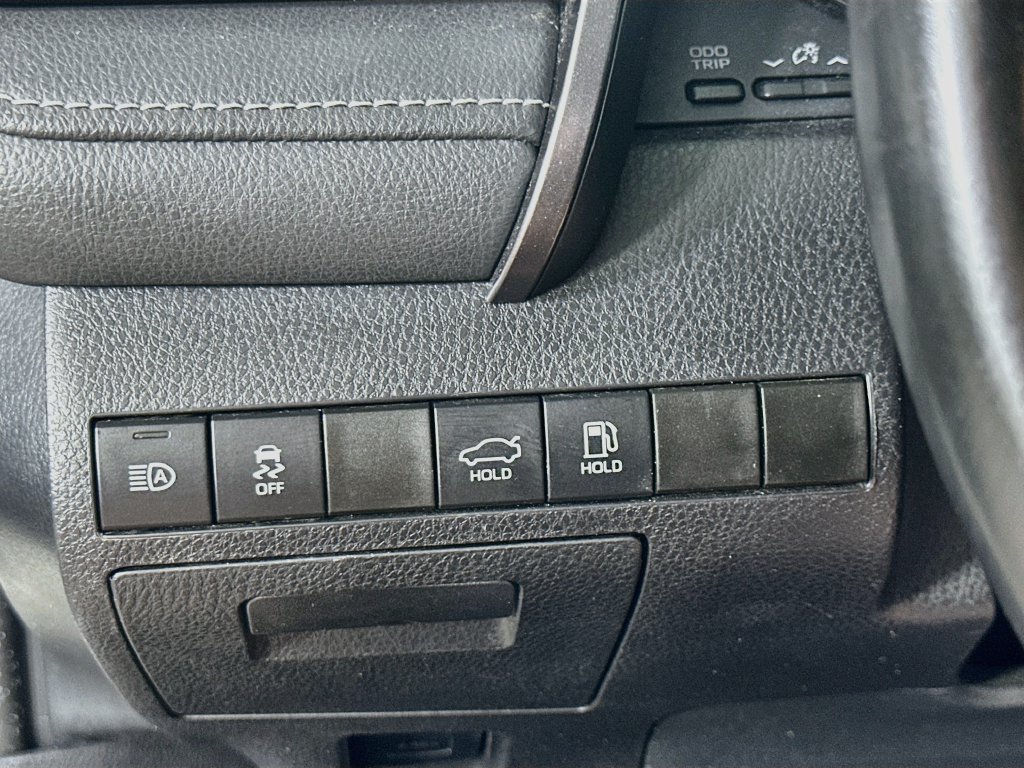 Used 2023 Toyota Camry SE FWD image 23