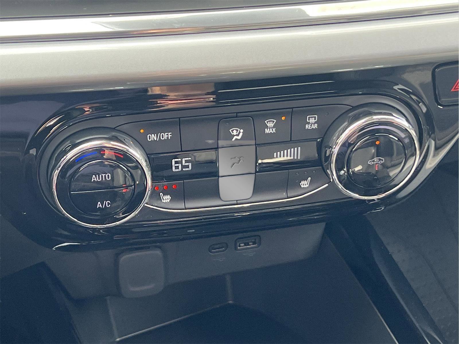 New 2026 Chevrolet Trax LT w/ Driver Confidence Package image 18