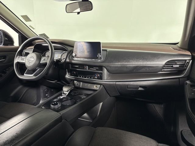 Used 2023 Nissan Rogue SV image 18