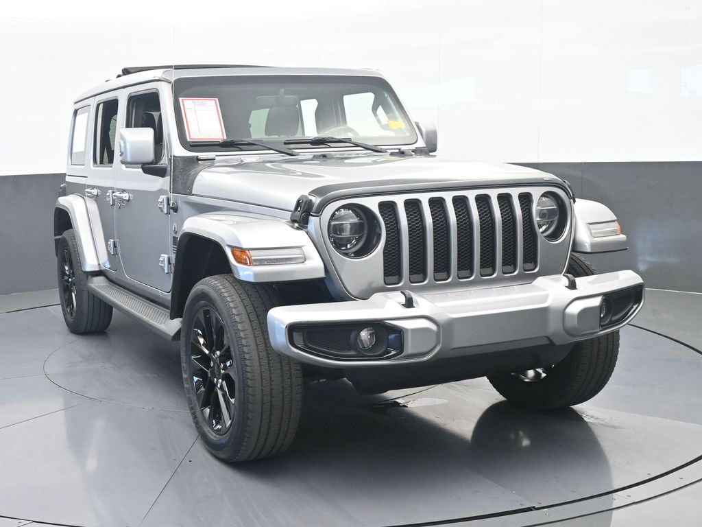 Used 2021 Jeep Wrangler Unlimited Sahara AWD/4WD image 9