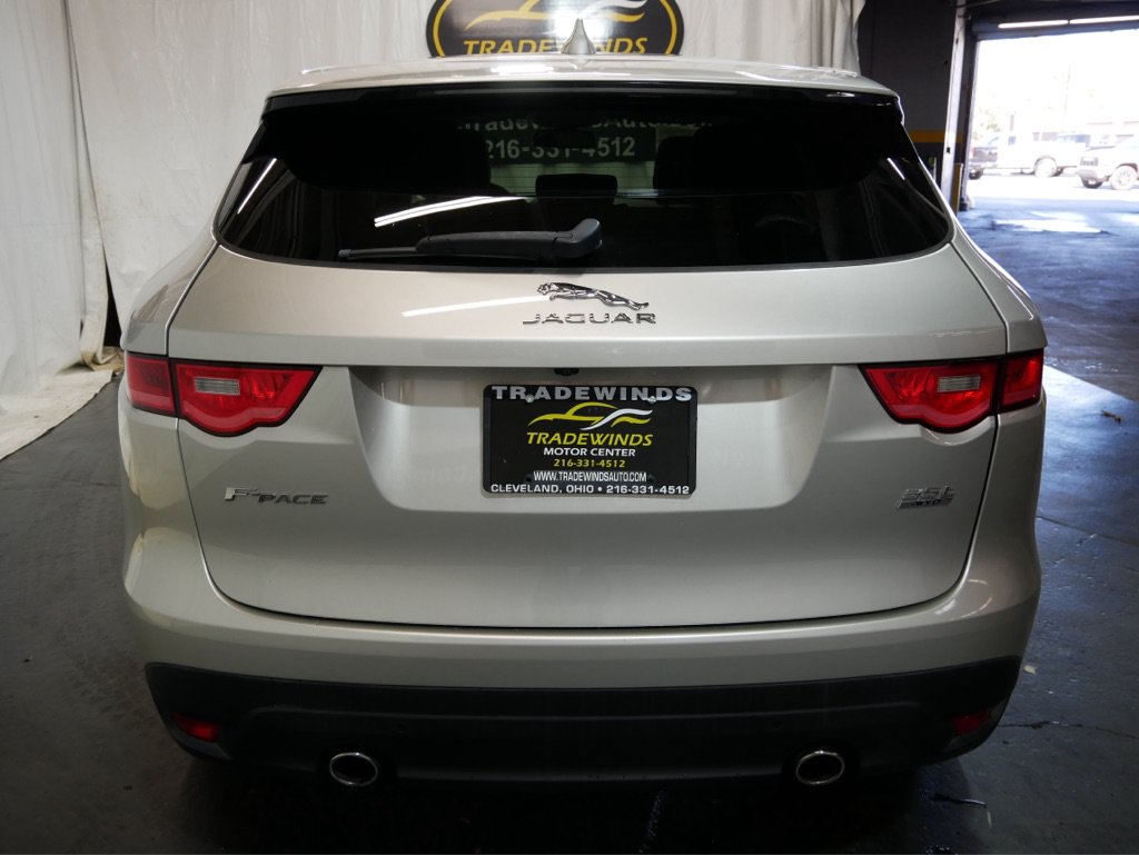 Used 2017 Jaguar F-PACE Premium AWD/4WD image 9