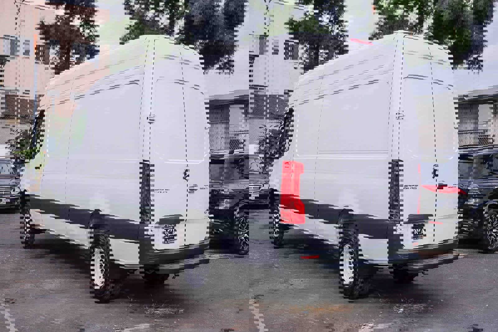 Used 2025 Mercedes-Benz Sprinter 3500 image 6