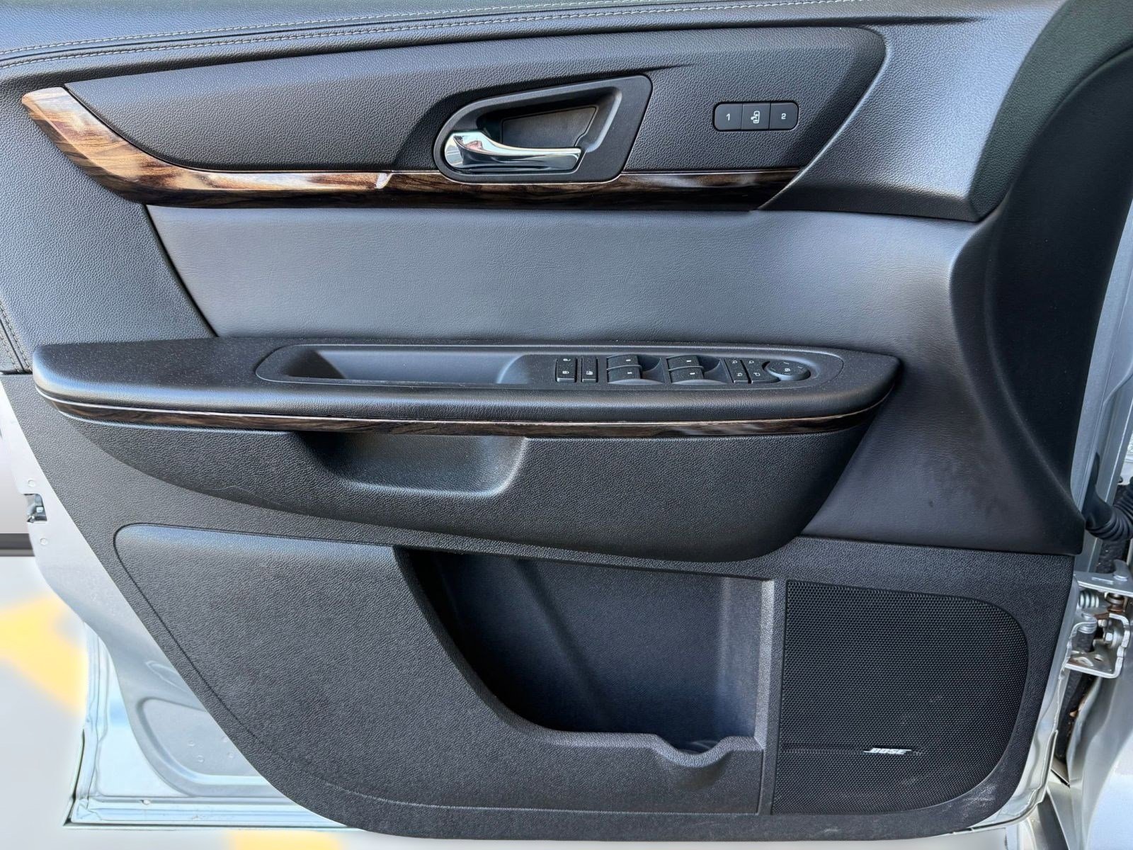 Used 2015 GMC Acadia Denali image 22