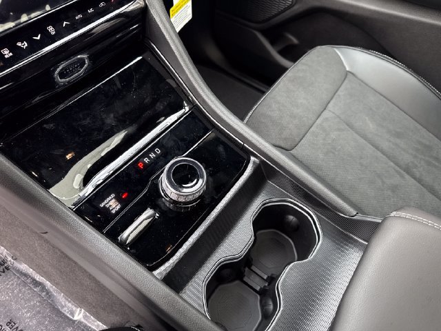 New 2026 Jeep Grand Cherokee Altitude AWD/4WD image 26