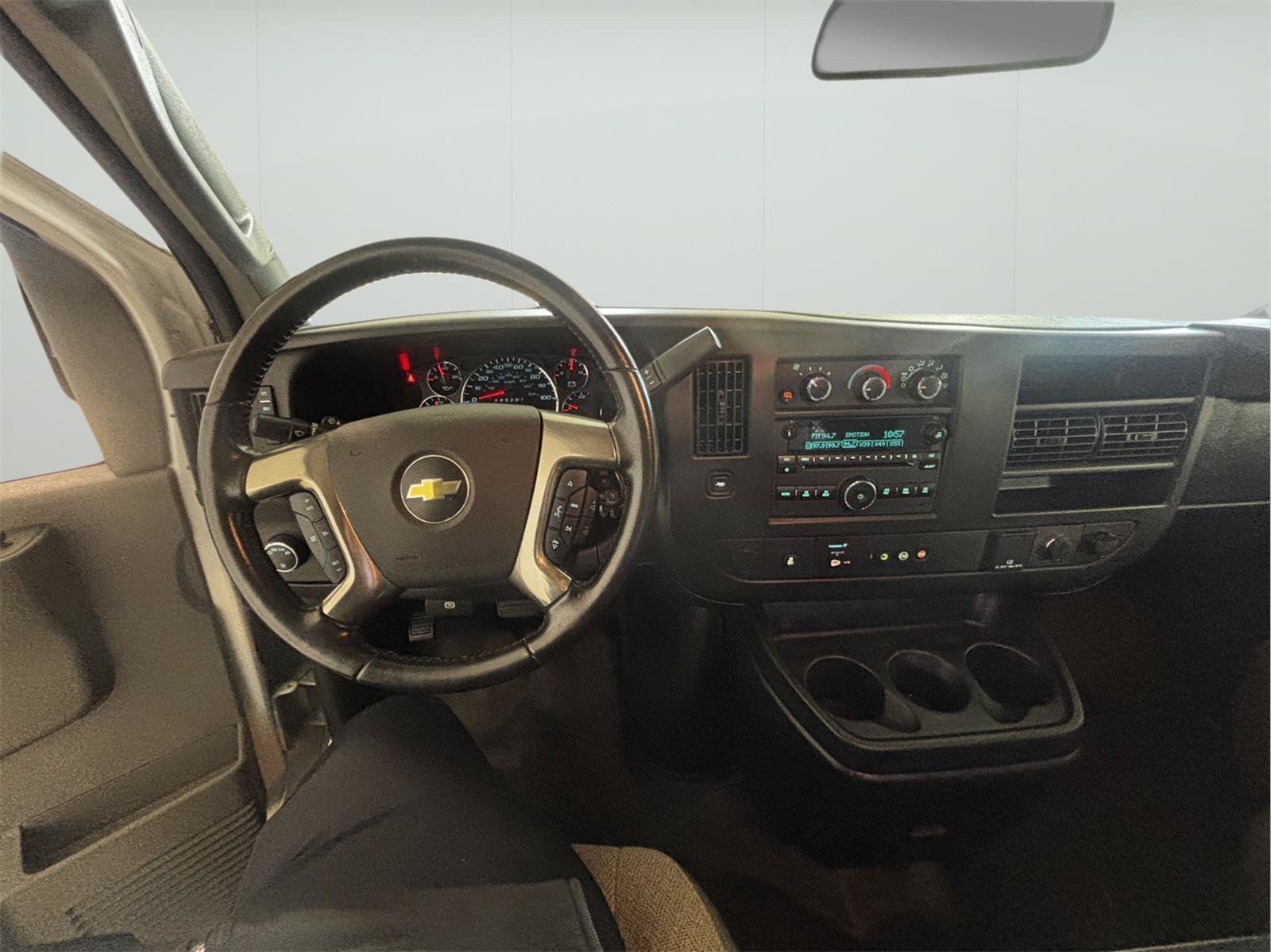 Used 2019 Chevrolet Express 2500 w/ Communications Package RWD image 2