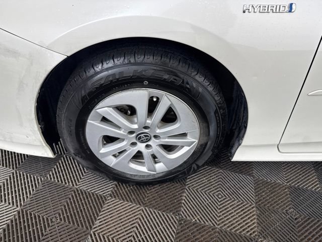Used 2016 Toyota Prius Two FWD image 31