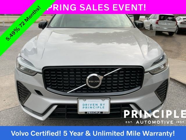Certified 2025 Volvo XC60 B5 Core image 3