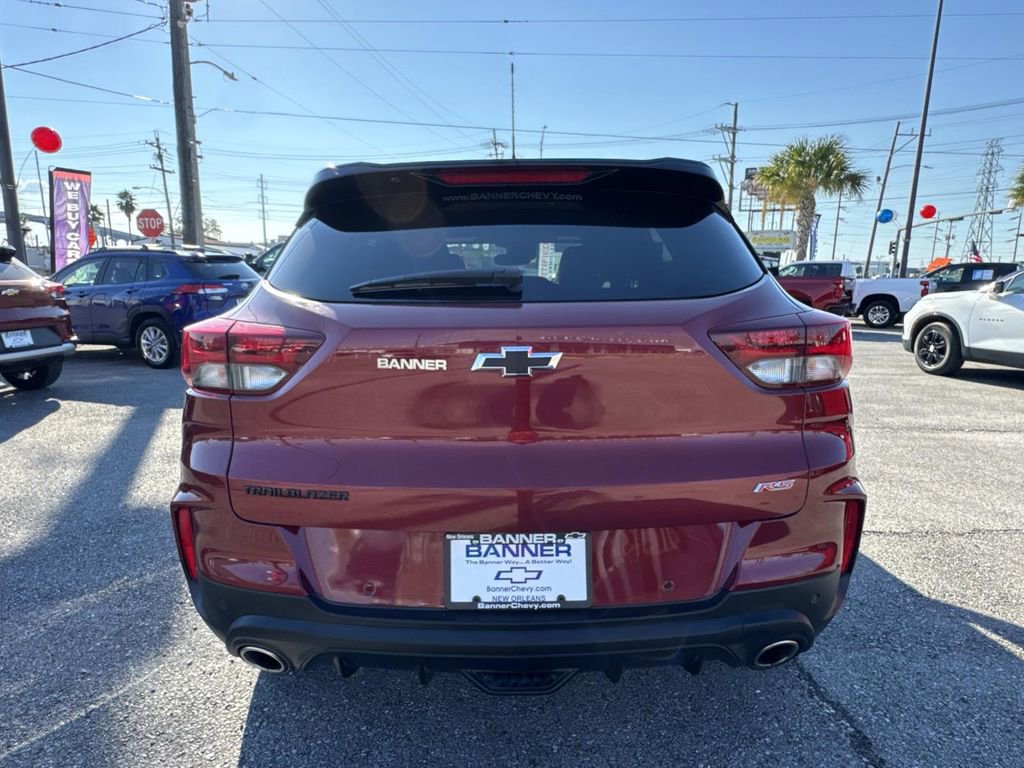 Used 2022 Chevrolet TrailBlazer RS w/ Technology Package image 6