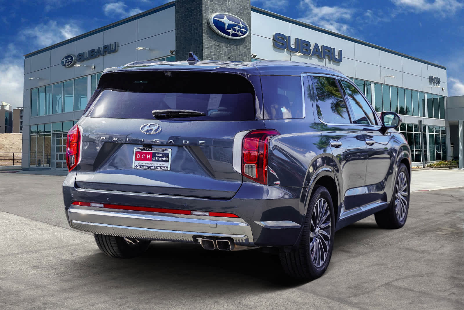 Used 2023 Hyundai Palisade Calligraphy image 4