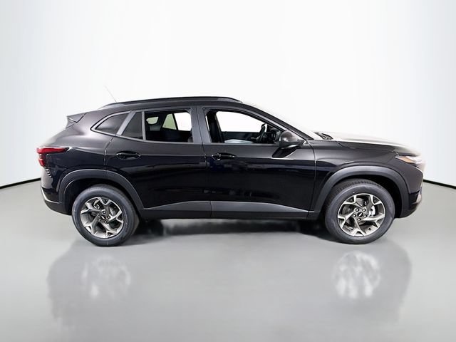 New 2026 Chevrolet Trax LT w/ LT Convenience Package FWD image 5
