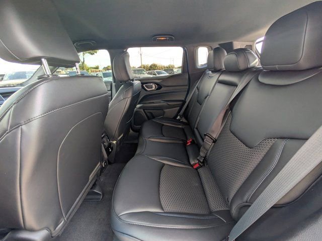 New 2026 Jeep Compass Latitude AWD/4WD image 12