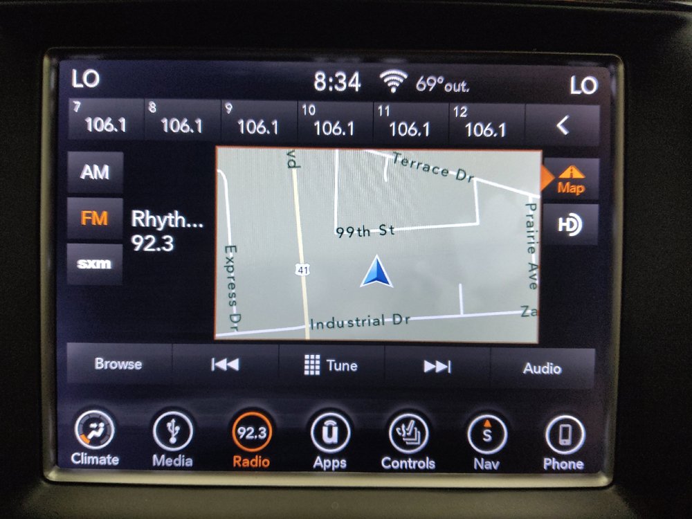 Used 2018 Jeep Grand Cherokee Altitude AWD/4WD image 25