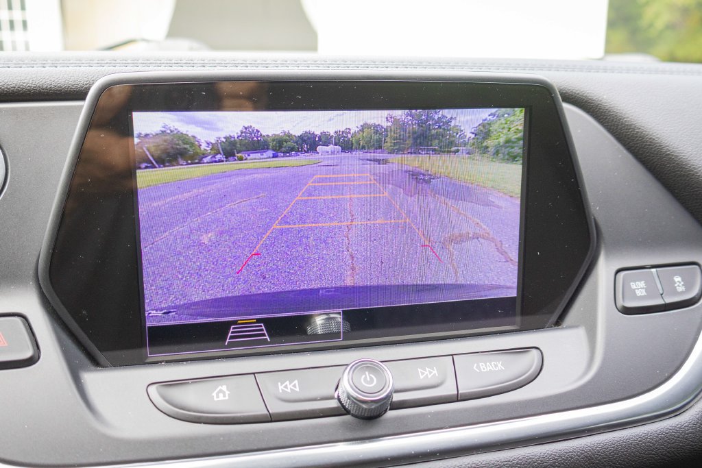 Used 2022 Chevrolet Blazer LT FWD image 18