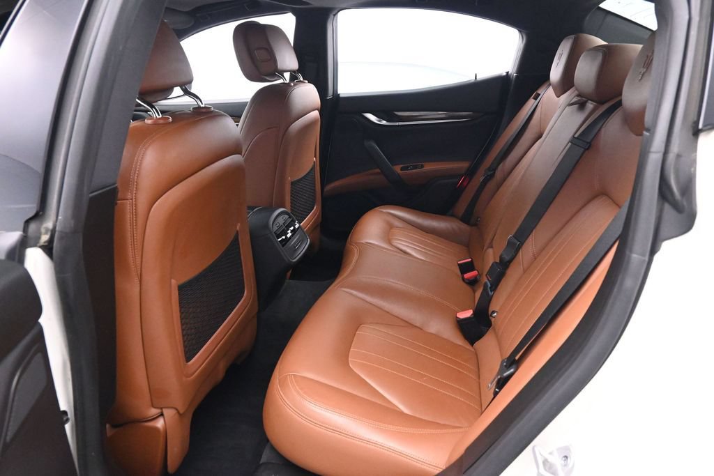 Used 2019 Maserati Ghibli S Q4 AWD/4WD image 18