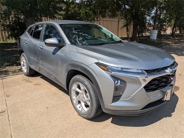 Used 2024 Chevrolet Trax LS w/ LS Convenience Package