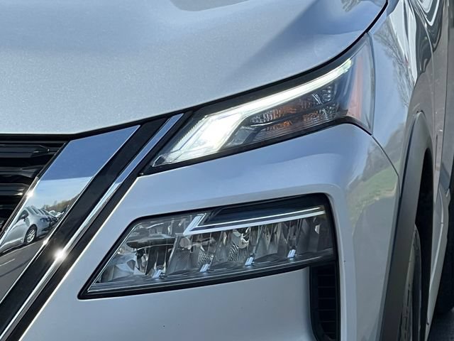 Used 2023 Nissan Rogue SV AWD/4WD image 36