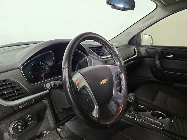 Used 2015 Chevrolet Traverse LT image 14