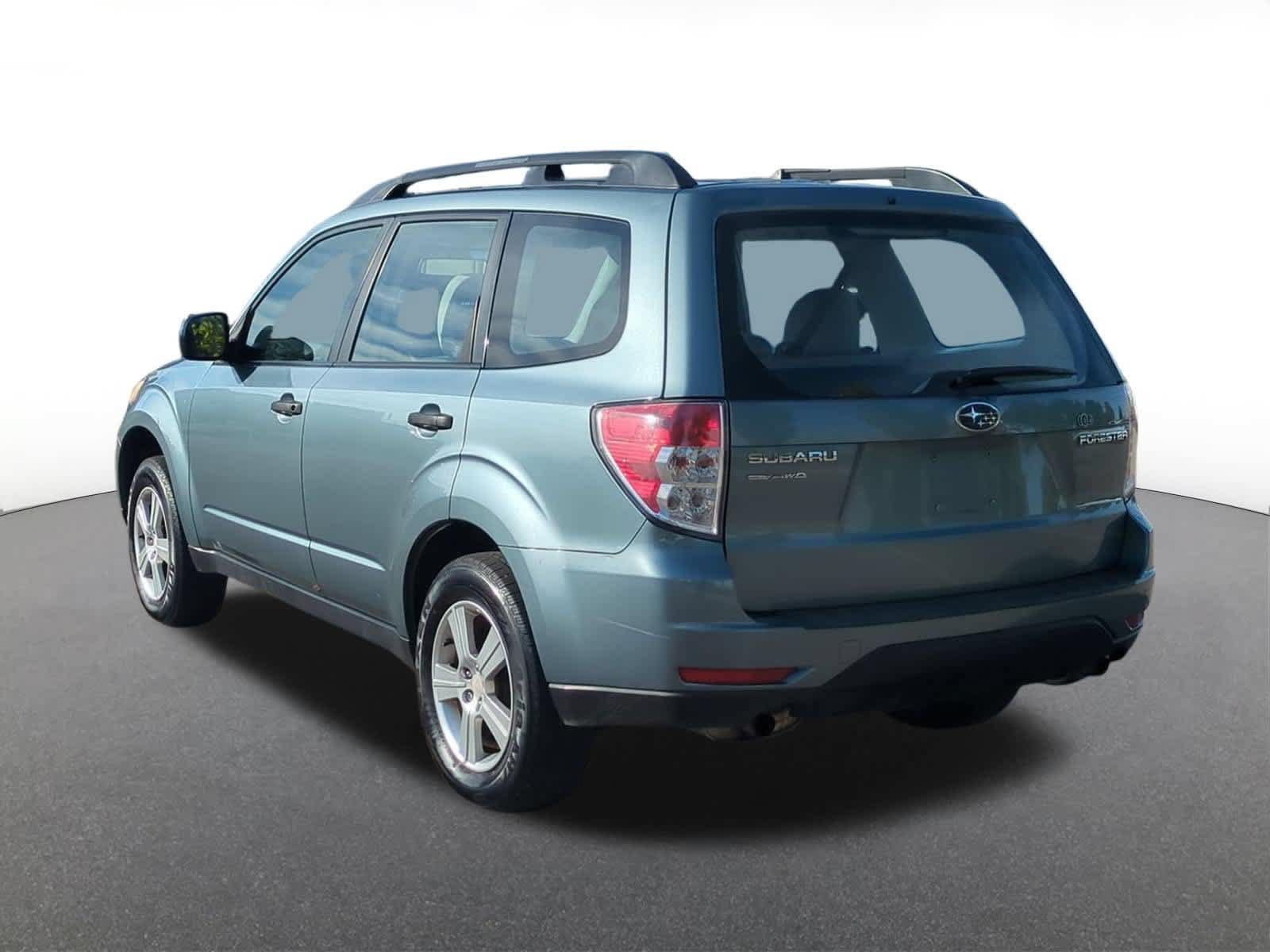 Used 2012 Subaru Forester 2.5X w/ Alloy Wheel Pkg AWD/4WD image 4