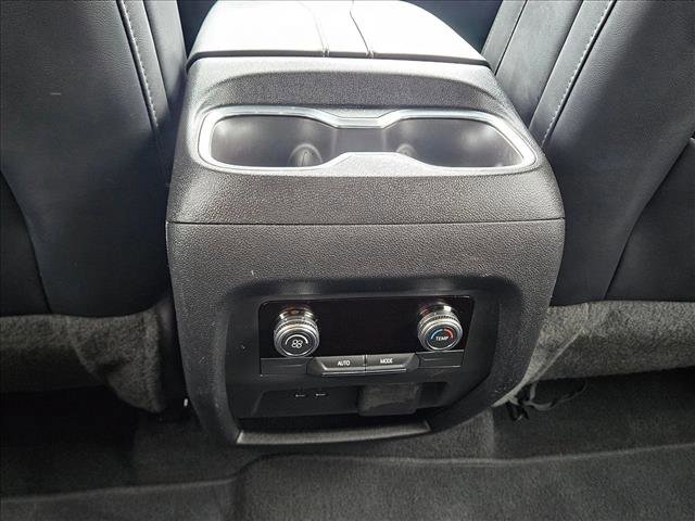 Used 2024 GMC Acadia Elevation image 17