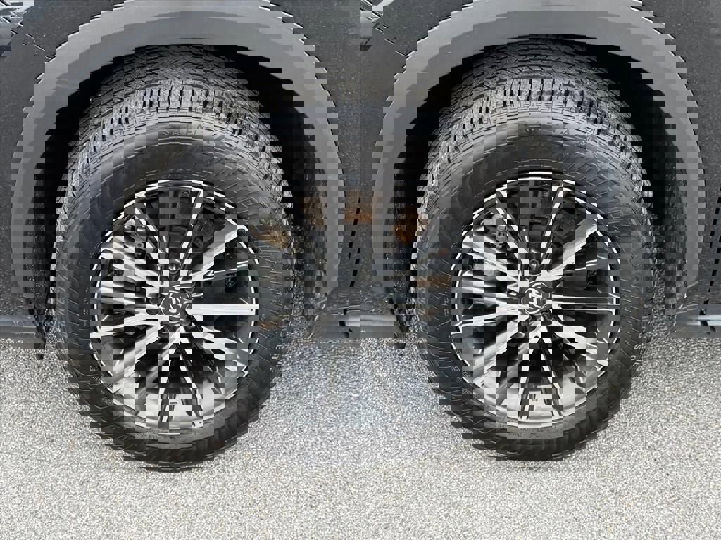 Used 2025 Lexus NX 250 FWD w/ Towing Package (2000 Lbs) image 13