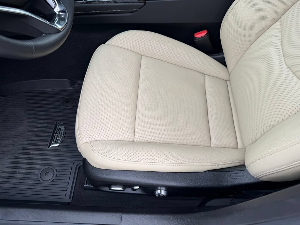 Used 2025 Cadillac CT5 Premium Luxury RWD image 25