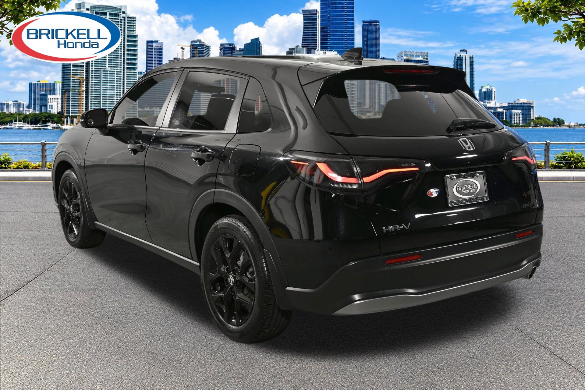 Used 2025 Honda HR-V Sport image 4