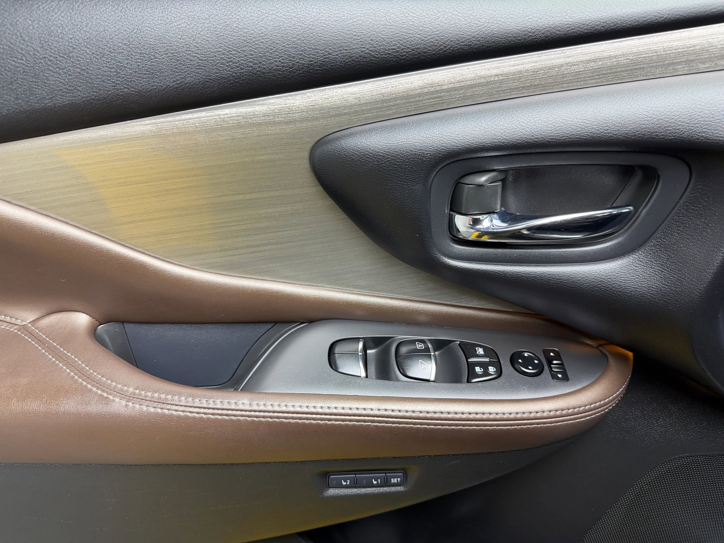 Used 2015 Nissan Murano SL w/ SL Technology Package image 30