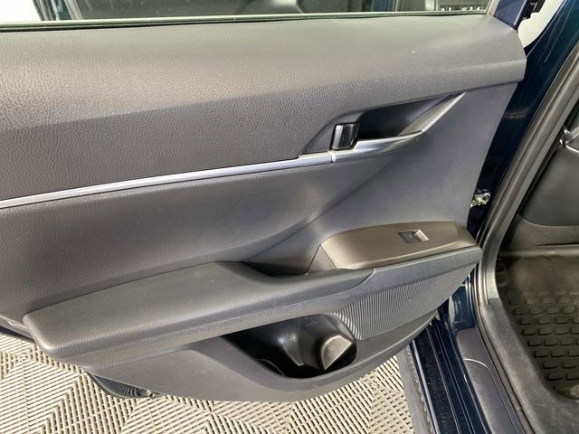 Used 2021 Toyota Camry SE w/ Cold Weather Package AWD/4WD image 25