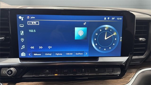 Used 2024 Chevrolet Silverado 1500 LT w/ Leather Package image 14