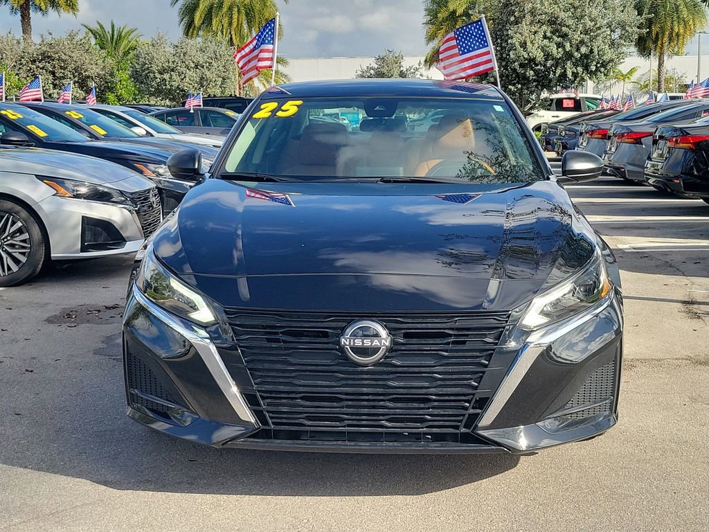 Certified 2025 Nissan Altima 2.5 S image 2