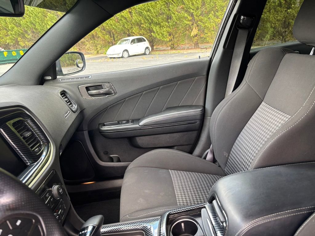 Used 2020 Dodge Charger R/T w/ Blacktop Package image 20