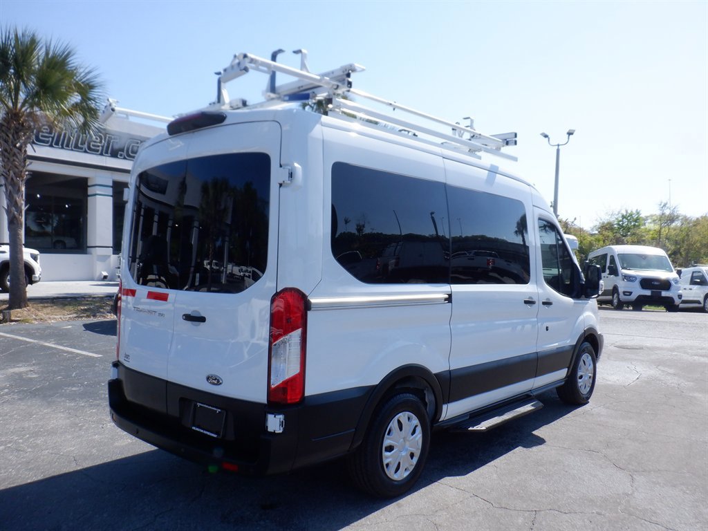 Used 2019 Ford Transit 150 XLT image 7