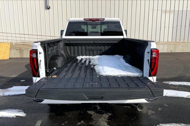 New 2025 GMC Sierra 2500 Denali Ultimate image 3