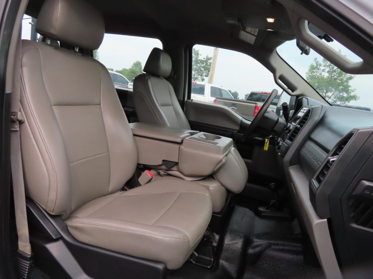 Used 2019 Ford F350 XL w/ Power Equipment Group AWD/4WD image 42